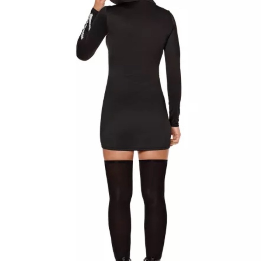 Spirit Black and White Skeleton Dress size 2/4 - Picture 2 of 2